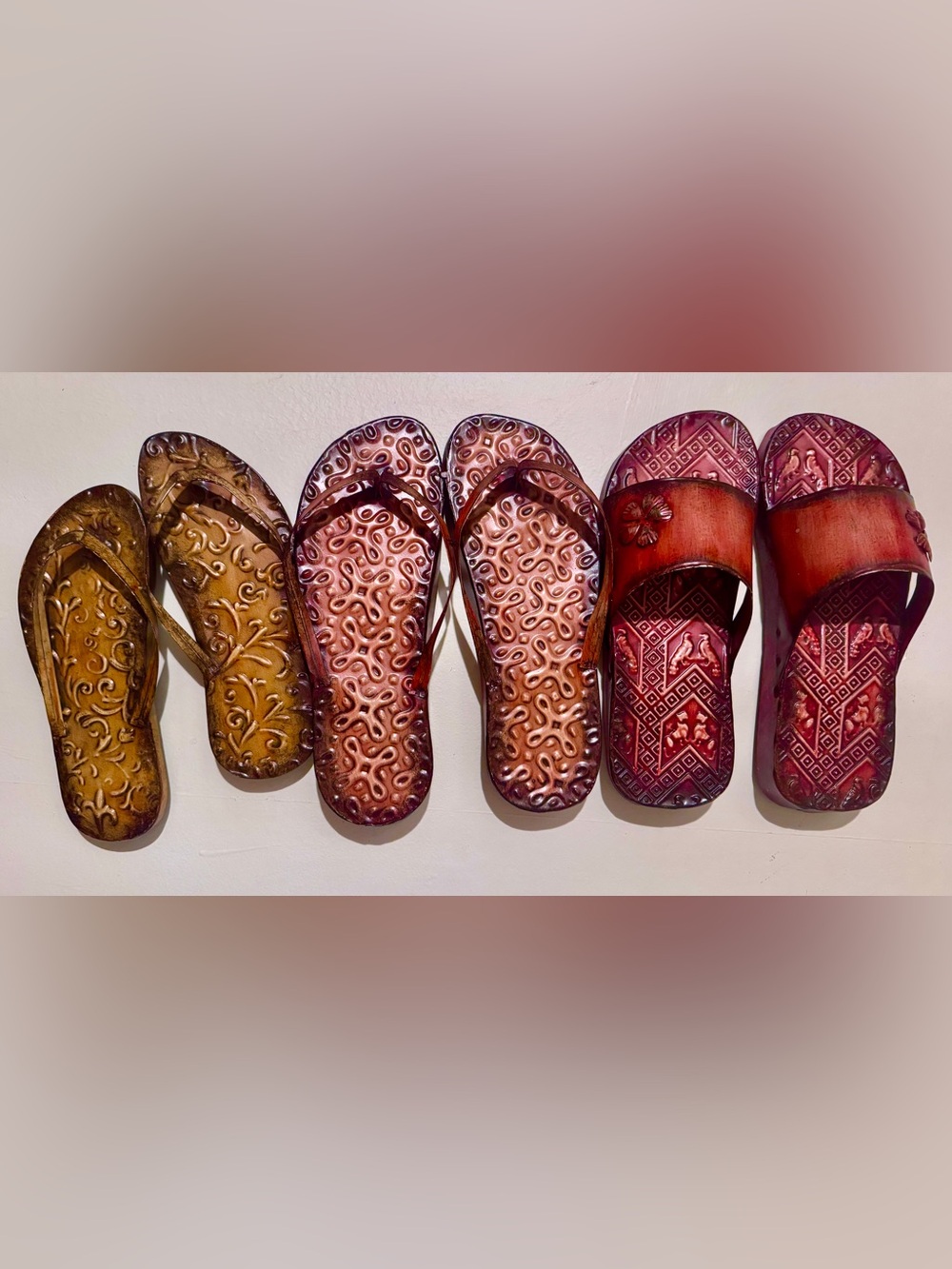 🩴CRESTVIEW COLLECTION🩴 STAMPED METAL LIFE SIZE FLIP FLOPS BEACH WALL ART NWT☀️